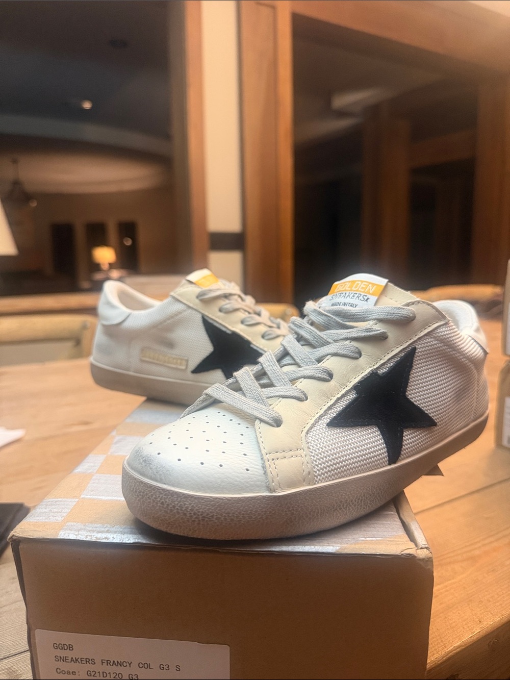 Golden Goose superstar Leather Sneakers  SIZE 39 NEW US 8-8.5 women’s AUTHENTIC
